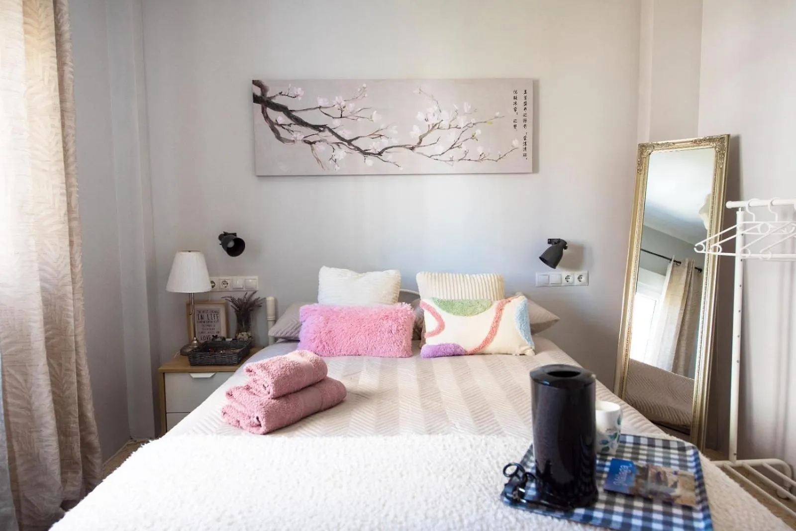Centric Room In A Cozy Apartment Málaga