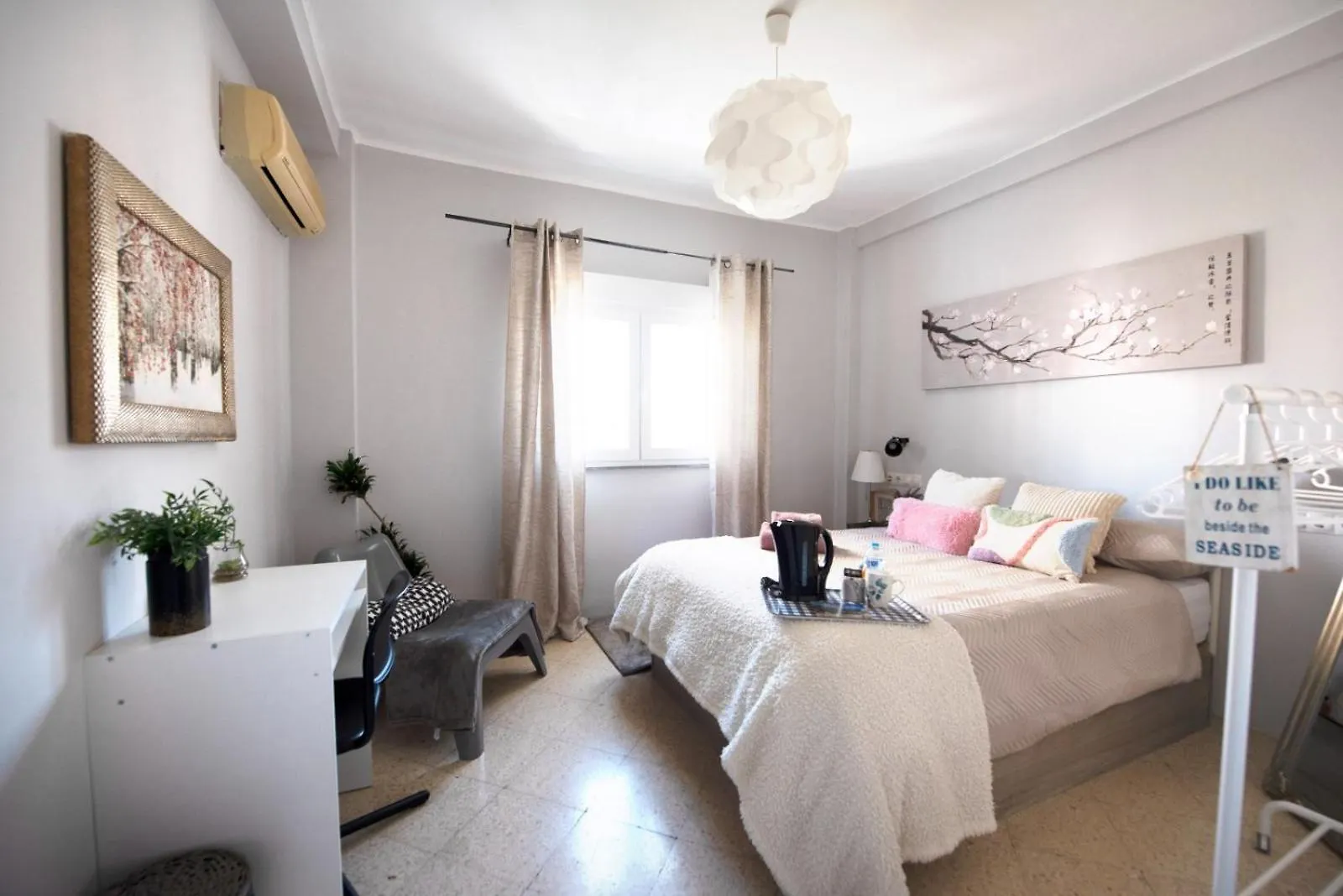 Centric Room In A Cozy Apartment Malaga 0*,
